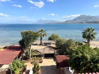 Casa sul mare Lalu a 20 kl da Palermo tre camere 9 posti - Santa Flavia - 0