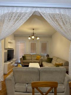 House in the Centre of Prishtina - Pristina - 7