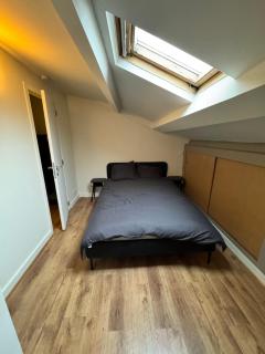 Grand Duplex avec 2 chambres - Charleroi - 6
