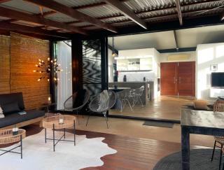 Tropical Modernist Retreat - 6