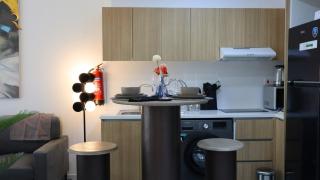 Masdar City Oasis Cozy 1BR with Pool and Near Airport - Abu Dhabi - 5
