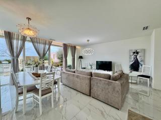 Crystal Pool Villa, Green Coast, Palase - Palasë - 9