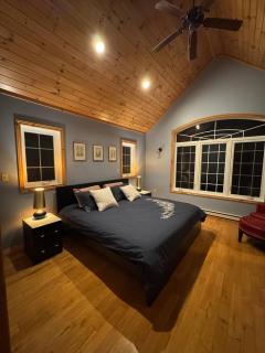 16 Acre Bruce Peninsula Forest Escape - Red Bay - 3