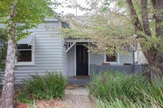 Cosy Cottage 2br Ballarat Stay Close To Cbd - Ballarat - 2