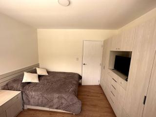 Cozy smart studio & home office - 4