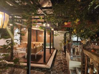 The Rustic Chic Suite - 3