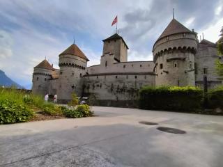 Castle view by MK - Montreux - 1