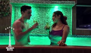 Hotel Burj Khalifa - 4