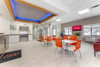 Red Roof Inn Johnstown - Johnstown - 1