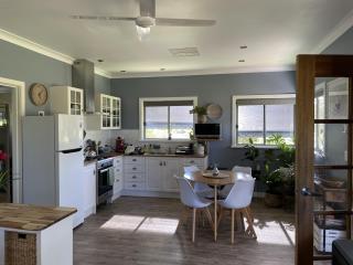 Blue Gate Cottage - - 7