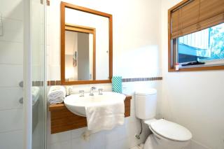 Relaxed Coastal Retreat Just Steps from the Beach - Vincentia - 3