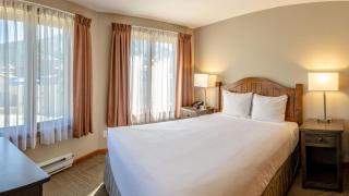 Cahilty Lodge - Sun Peaks - 6