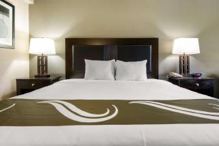 Quality Inn & Suites Charleston - Civic Center - Charleston - 3