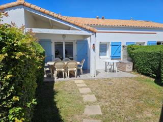 Maisonette Confortable avec Piscine, Proche Plage et Commerces - FR-1-476-166 - La Faute-sur-Mer - 0