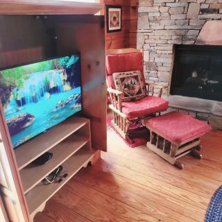 26 Bearfoot Landing Cabin - Gatlinburg - 7