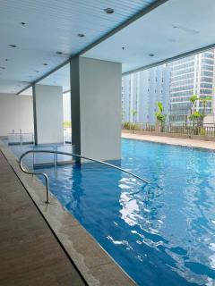 Cozy 1BR Condo in Manila Near US Embassy and Robinsons Place Manila - Manila - 2