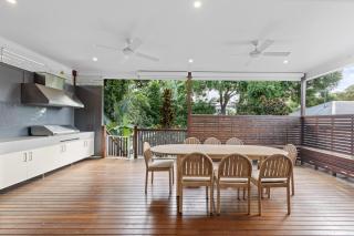 Stylish Paddington Home with Outdoor Oasis - Brisbane - 7