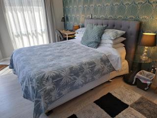 Sunbrae Beach Sanctuary free high Fibre wifi - Mount Maunganui - 0