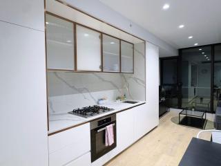 Bright & Modern 2BR Apt on Iconic Chapel Street - 7