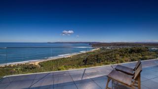 'Spectacular Ocean Views' by HolidayCo - 1