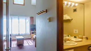 Cahilty Lodge - Sun Peaks - 2