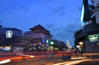 Bemo Corner Guest House - Kuta - 0