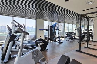 Comfortable Flat that Sleeps 2 Near Circle Mall - Dubai - 6