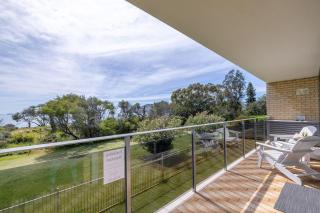 The Helm 2 Stunning waterfront unit with Air Conditioning - Nelson Bay - 4