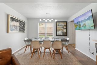 Spacious 8 Bedrooms Retreat Pool Table #08 - 2