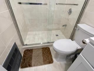 Luxury Private room in Queens -30 min to Manhattan - 9