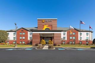 La Quinta by Wyndham Loudon - Loudon - 7