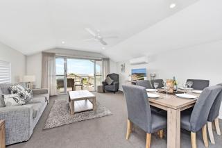 Bay Breeze at Caves Beach Villas - Caves Beach - 8