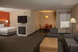 Hawthorn Suites by Wyndham Erie - Erie - 9