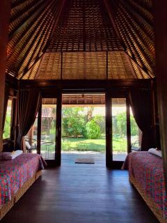 Ketewel Bed and Breakfast Kshanti Room - 3