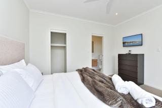 Beach Escape at Caves Beach Villas - Caves Beach - 1
