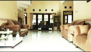 Blessed Vintage Villa Batu Malang - 1