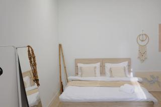 Cozy & Bright Apartment in the Heart of Tbilisi - Tbilisi - 8