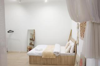 Cozy & Bright Apartment in the Heart of Tbilisi - Tbilisi - 4