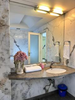 Stay Retreats At Welcome Apartment In Santacruz, Mumbai - Mumbai - 2