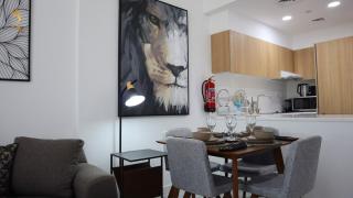 Modern 1BR in Masdar Few Minutes to Airport - Abu Dhabi - 6