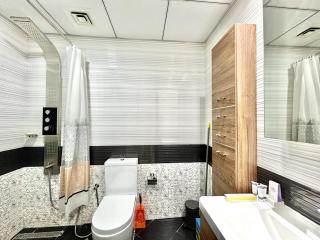 Homes2Retreat - Resort Living Close to Miracle Garden - 2