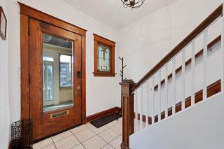 Charming Oak Park 4BD 3,5BA and 2 Private Parking home - 4