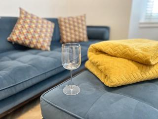 Merton Place, Southsea apartment with parking - 4