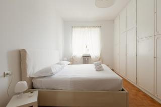 M1 Lima Roomy Apartment with Balconies - Milan - 1