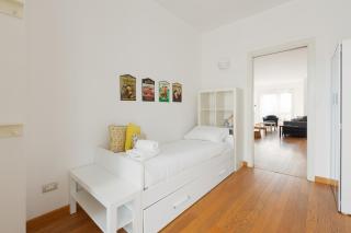 M1 Lima Roomy Apartment with Balconies - Milan - 7