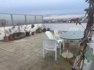 Chambre dans un grand appartement avec terrasse - 8