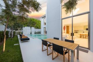 Luxury 3BR Villa Bliss with Private Pool - Ban Phak Chit - 2