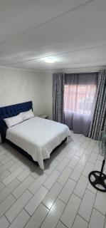 Casa Línda Guest House - Newcastle - 8