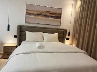 KB Luxurious And Affordable Homes - Otele - 6
