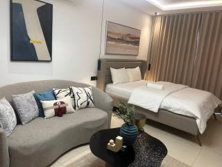 KB Luxurious And Affordable Homes - Otele - 4